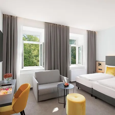 Stadthotel Oberndorf - 24h Self Check-in Terminal 3*