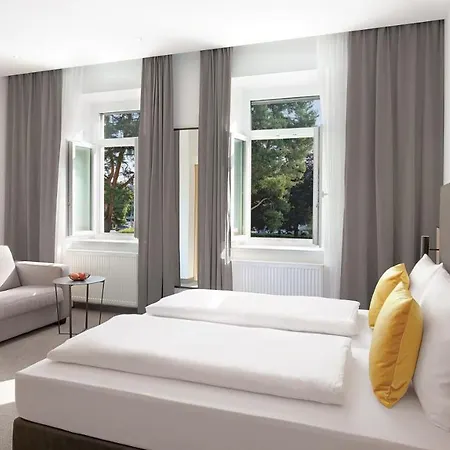 Hotel Stadthotel Oberndorf - 24h Self Check-in Terminal Oberndorf bei Salzburg