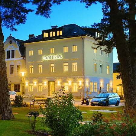 酒店 Stadthotel Oberndorf