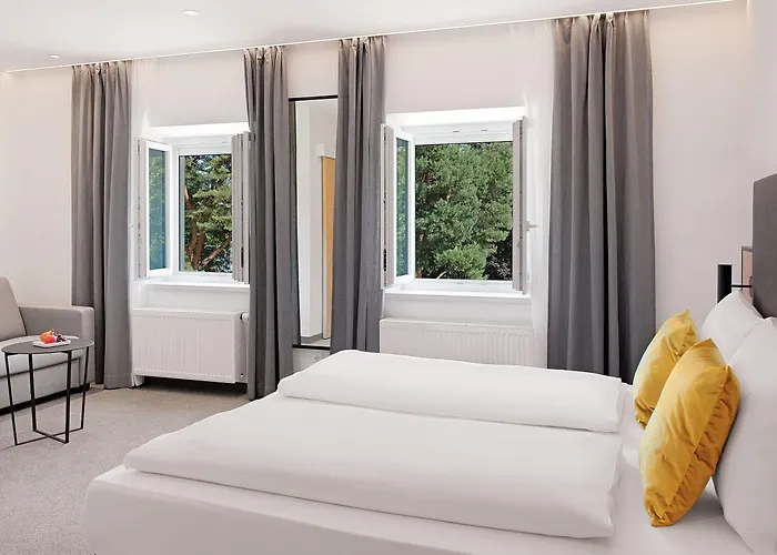 Stadthotel Oberndorf 3*
